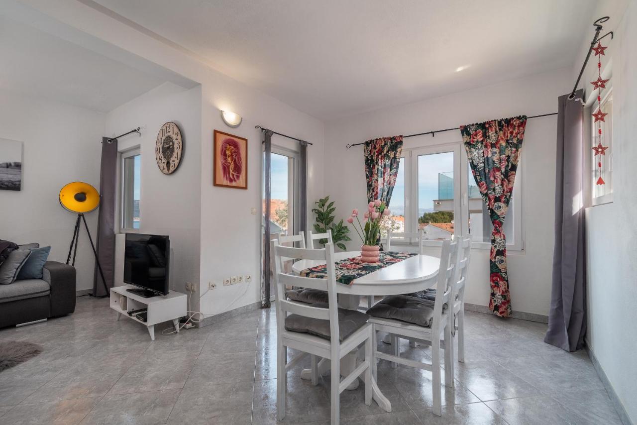 Holiday Villa Nostra Trogir Eksteriør billede